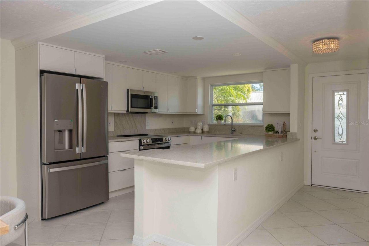 563 Spanish Drive S, Longboat Key, FL 34228 Photo