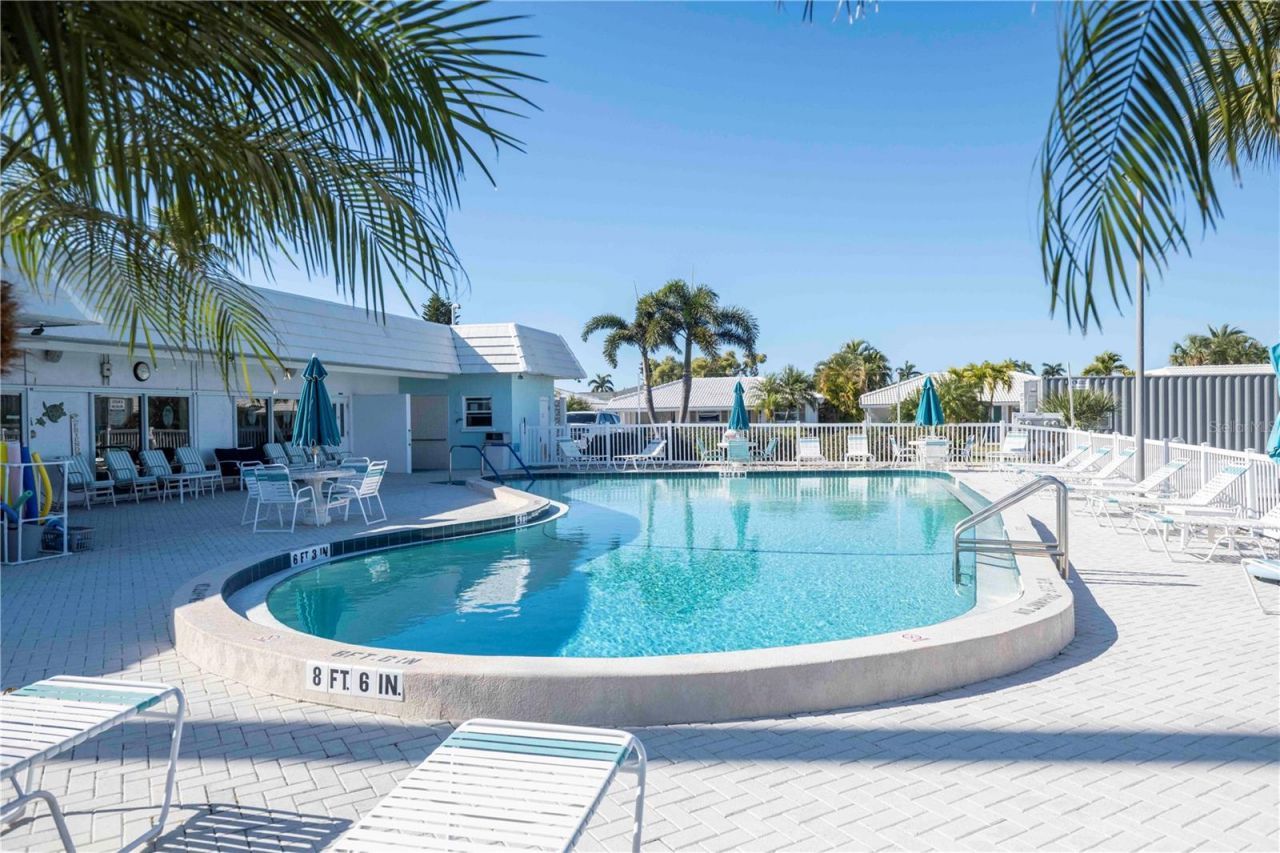 563 Spanish Drive S, Longboat Key, FL 34228 Photo