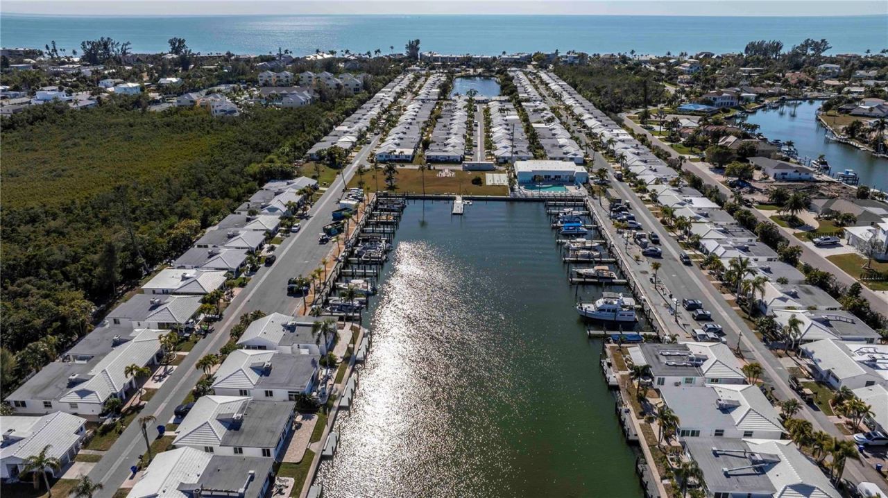 563 Spanish Drive S, Longboat Key, FL 34228 Photo