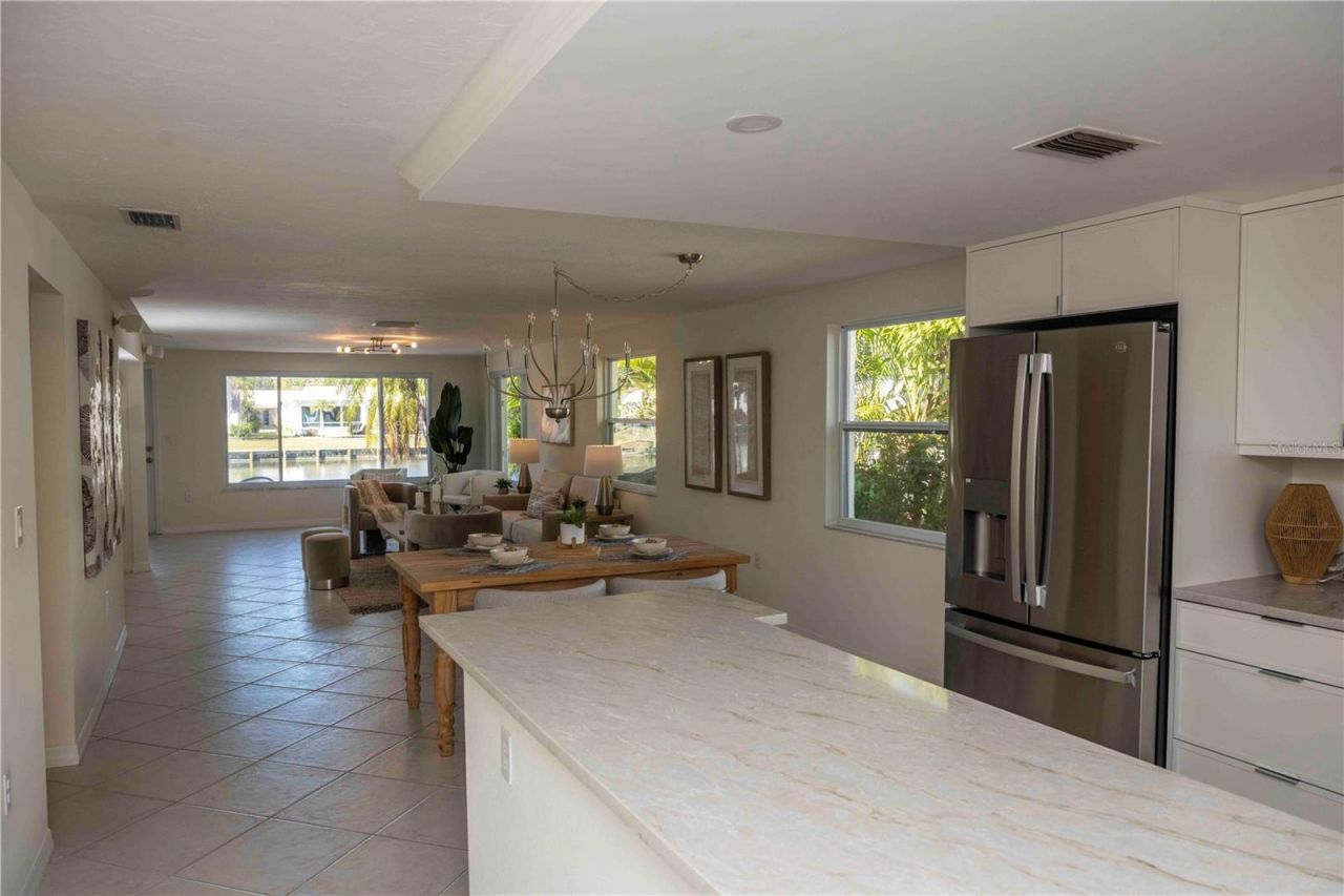 563 Spanish Drive S, Longboat Key, FL 34228 Photo