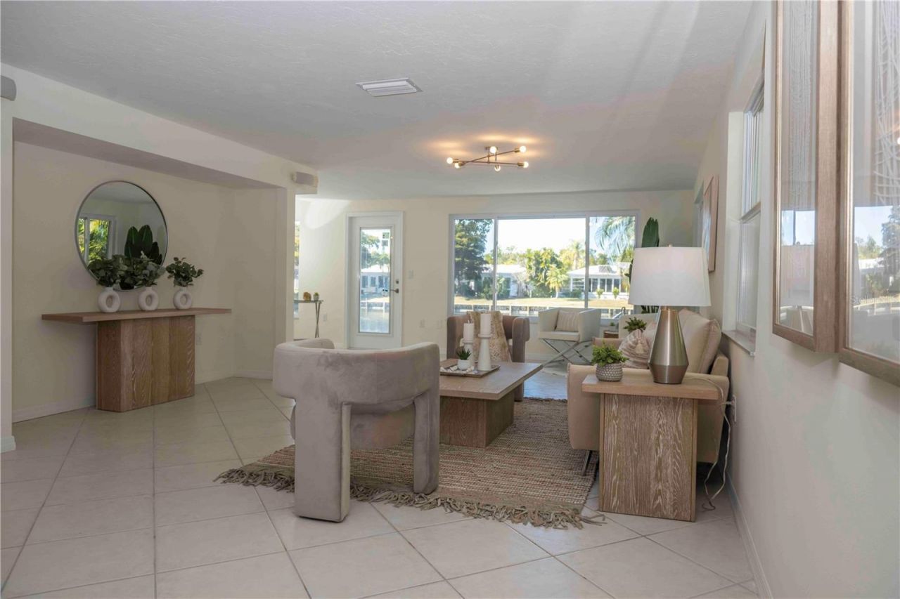 563 Spanish Drive S, Longboat Key, FL 34228 Photo