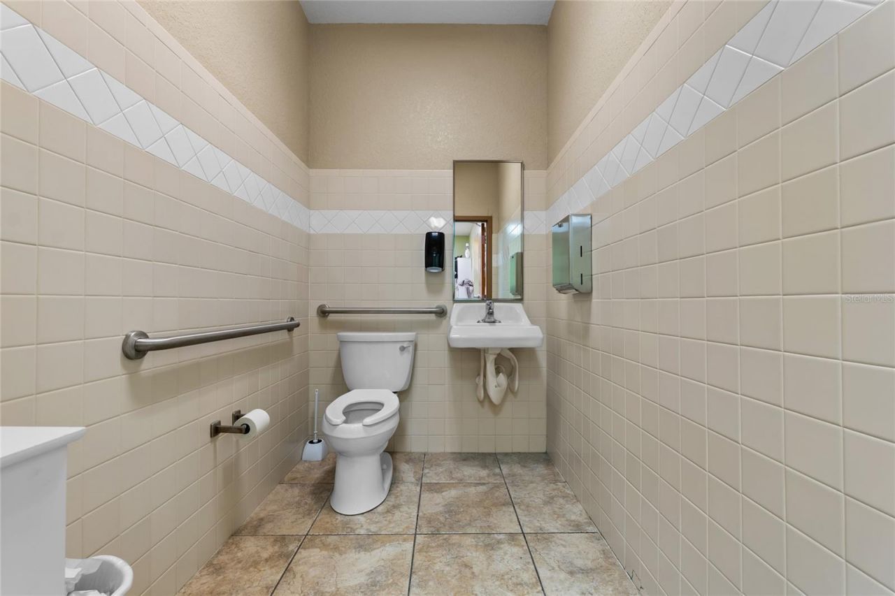 3300 N Highway 19a, Mount Dora, FL 32757 Photo