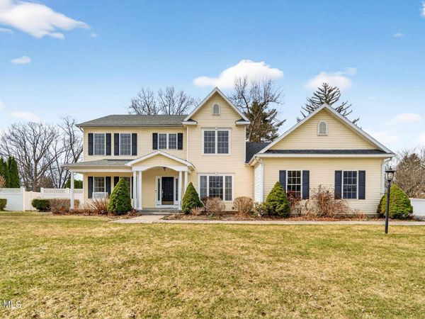 1 Ironwood Drive, Latham, NY 12110