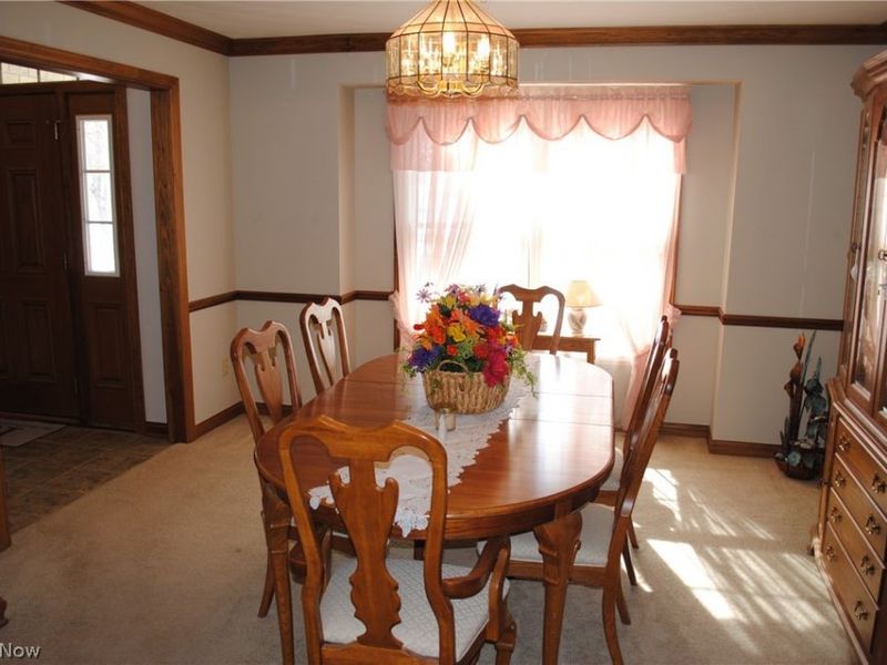 705 Willow Creek Drive, Amherst, OH 44001 Photo 8