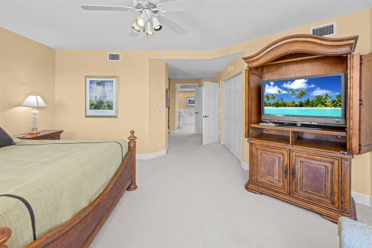 2619 Wulfert Road, Unit 3, Sanibel, FL 33957 Photo