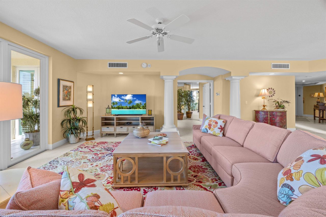 2619 Wulfert Road, Unit 3, Sanibel, FL 33957 Photo