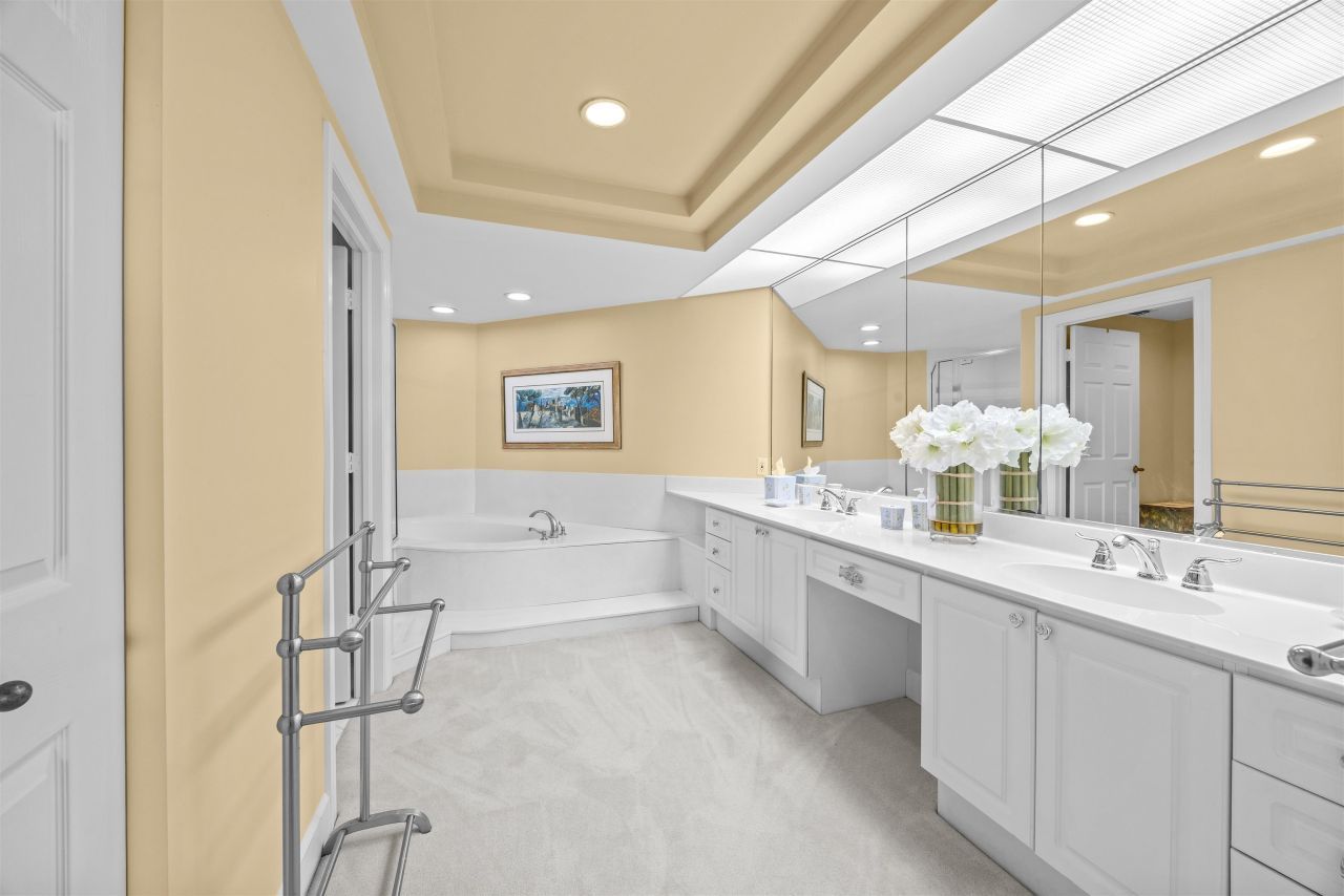 2619 Wulfert Road, Unit 3, Sanibel, FL 33957 Photo