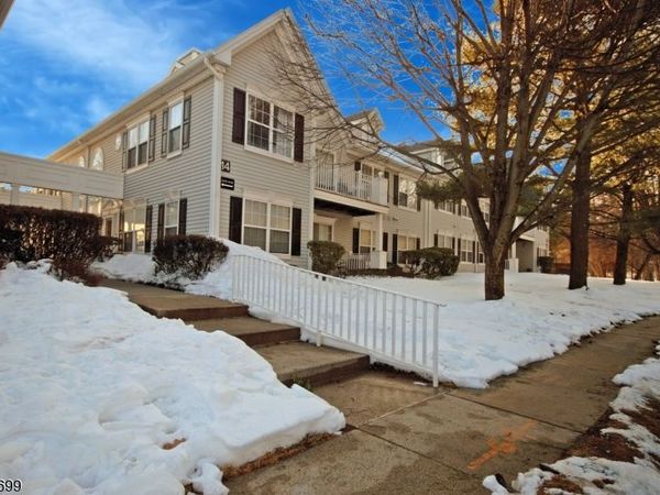 1418 Magnolia Ln Ondo, Branchburg, NJ 08876