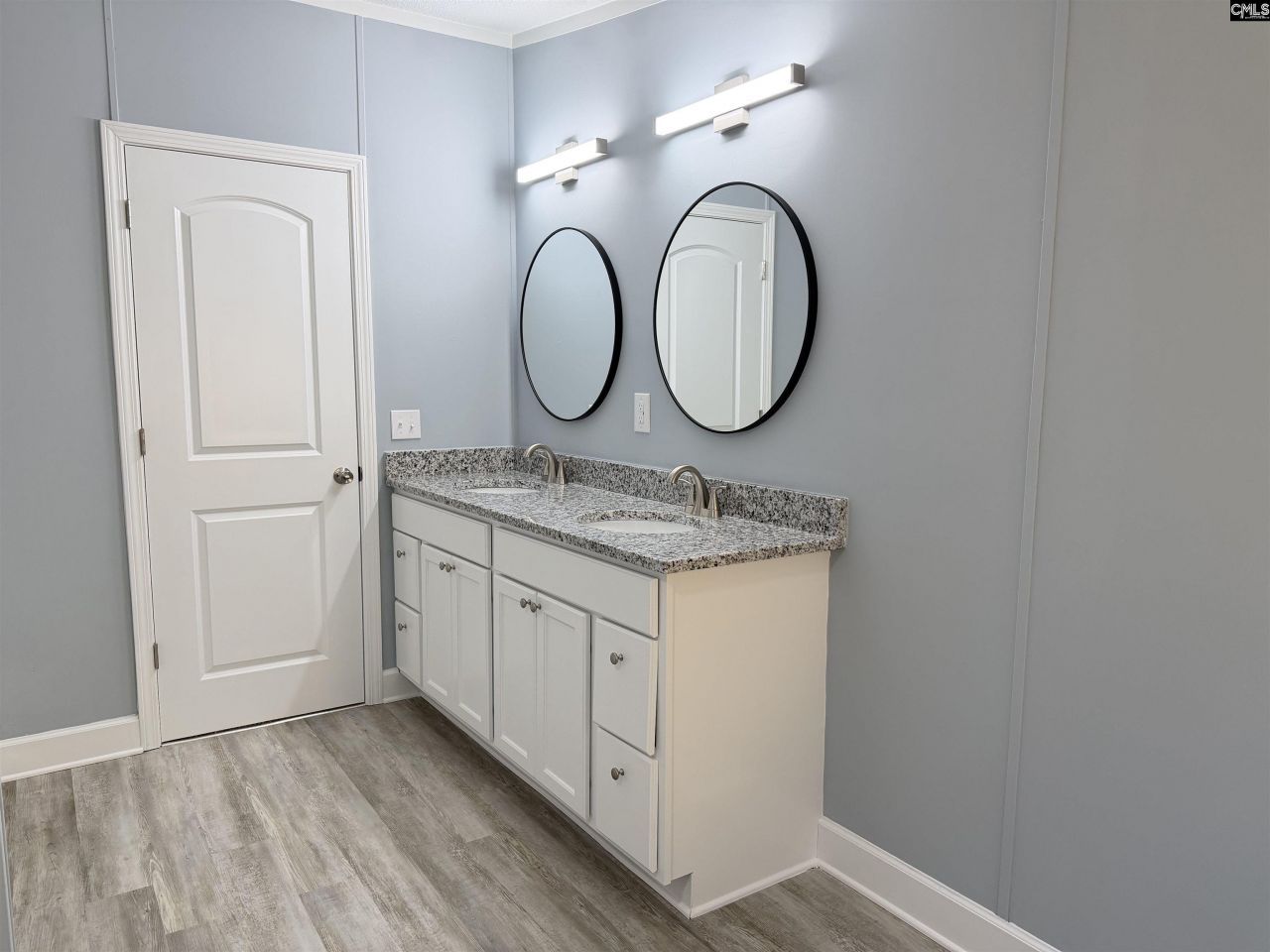 436 Forestbrook Court Photo 9