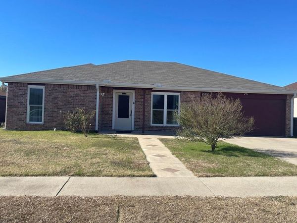 5815 Medina DR, Killeen, TX 76542