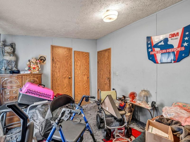 110 Inah Avenue, Columbus, OH 43228 Photo 21