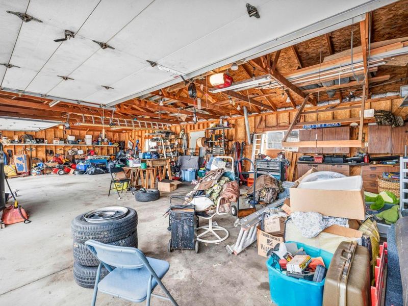 110 Inah Avenue, Columbus, OH 43228 Photo 25