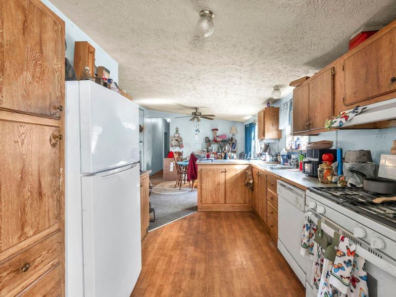 110 Inah Avenue, Columbus, OH 43228 Photo 8