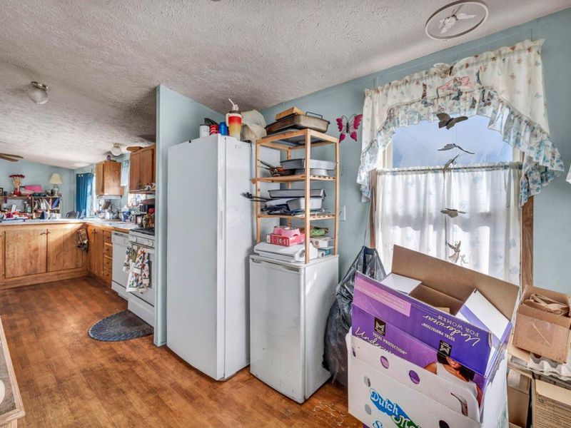 110 Inah Avenue, Columbus, OH 43228 Photo 9