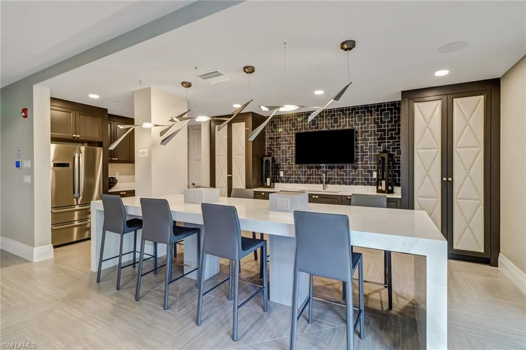 1135 3rd Ave S, Unit 403, Naples, FL 34102 Photo