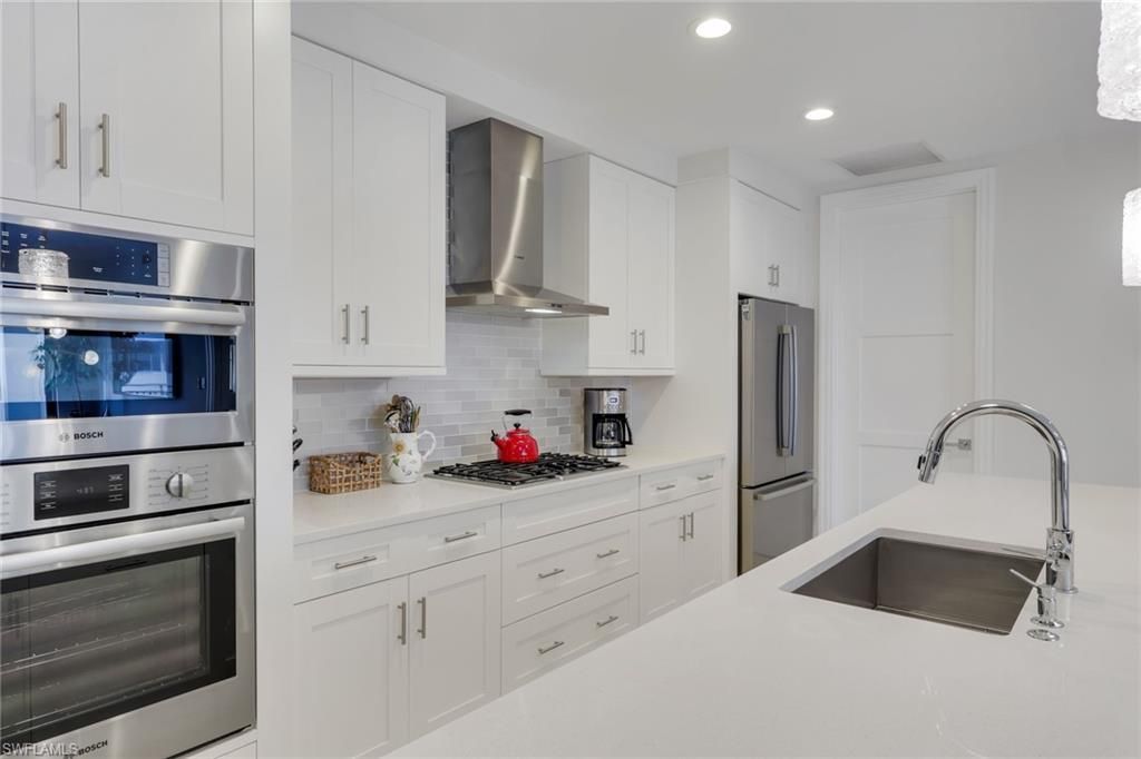 1135 3rd Ave S, Unit 403, Naples, FL 34102 Photo