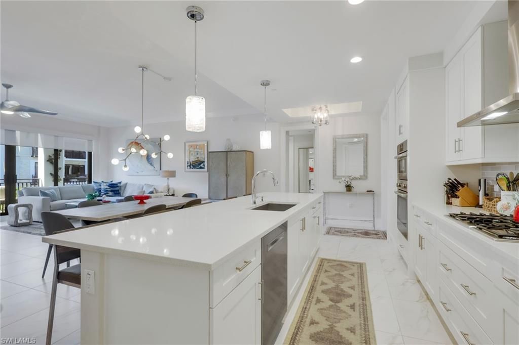 1135 3rd Ave S, Unit 403, Naples, FL 34102 Photo