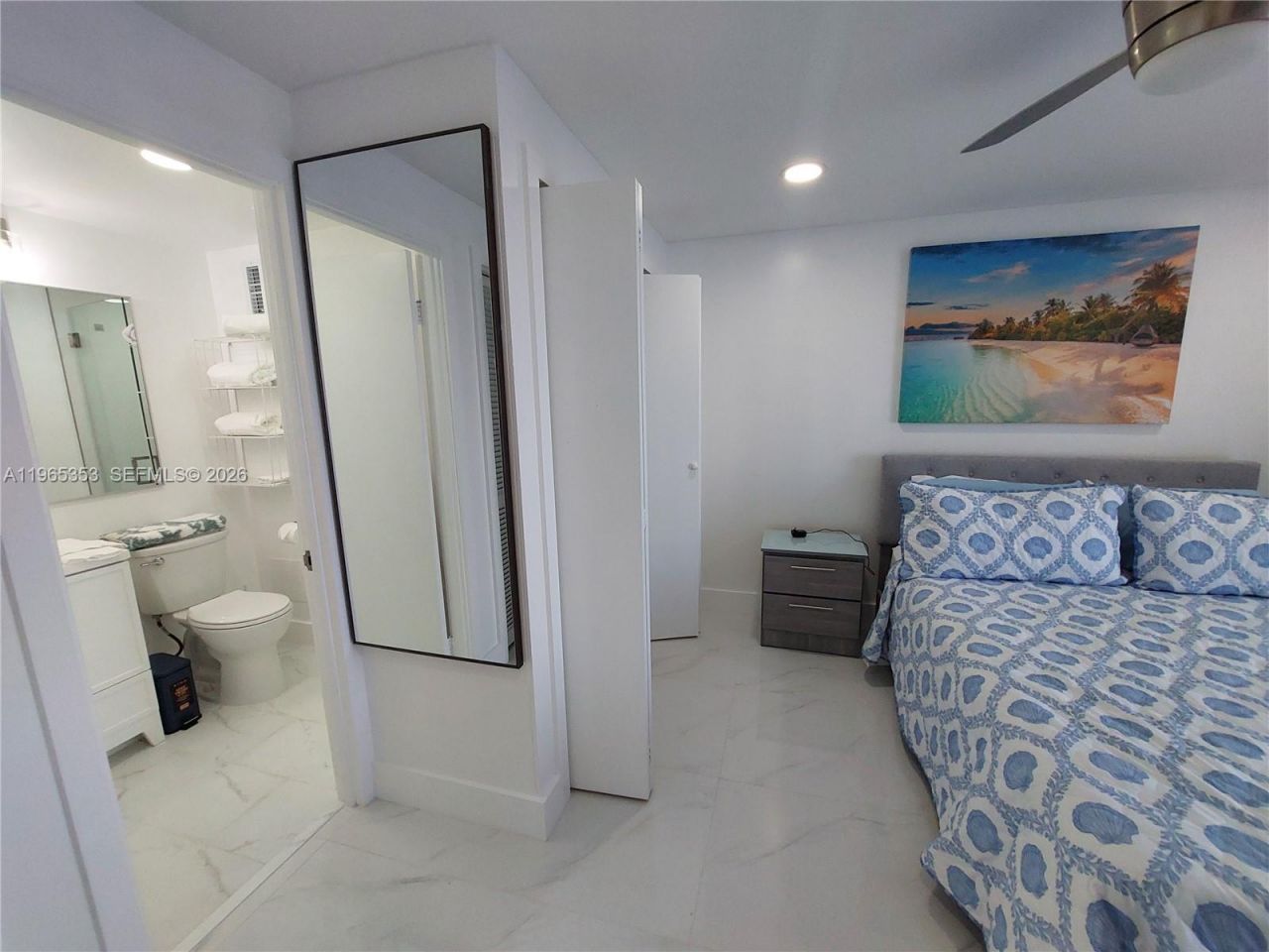 400 Golden Isles Dr, Unit 47, Hallandale Beach, FL 33009 Photo