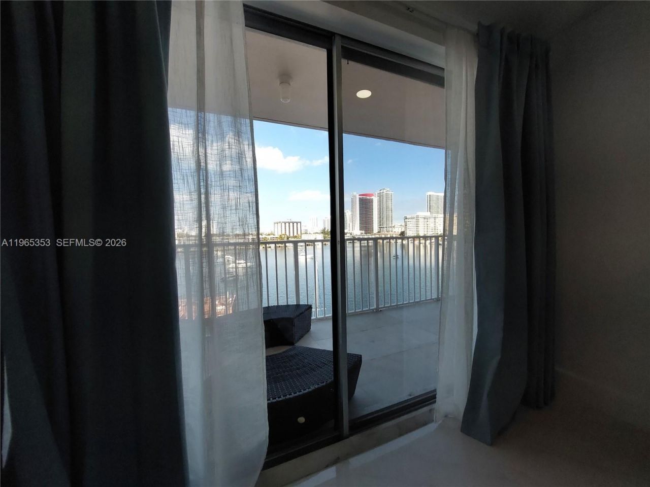 400 Golden Isles Dr, Unit 47, Hallandale Beach, FL 33009 Photo