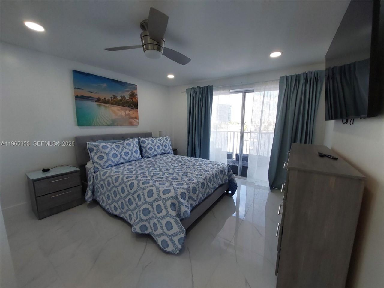 400 Golden Isles Dr, Unit 47, Hallandale Beach, FL 33009 Photo