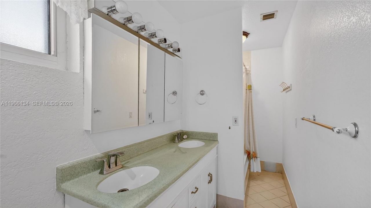 2831 Arthur St , Hollywood, FL 33020 Photo