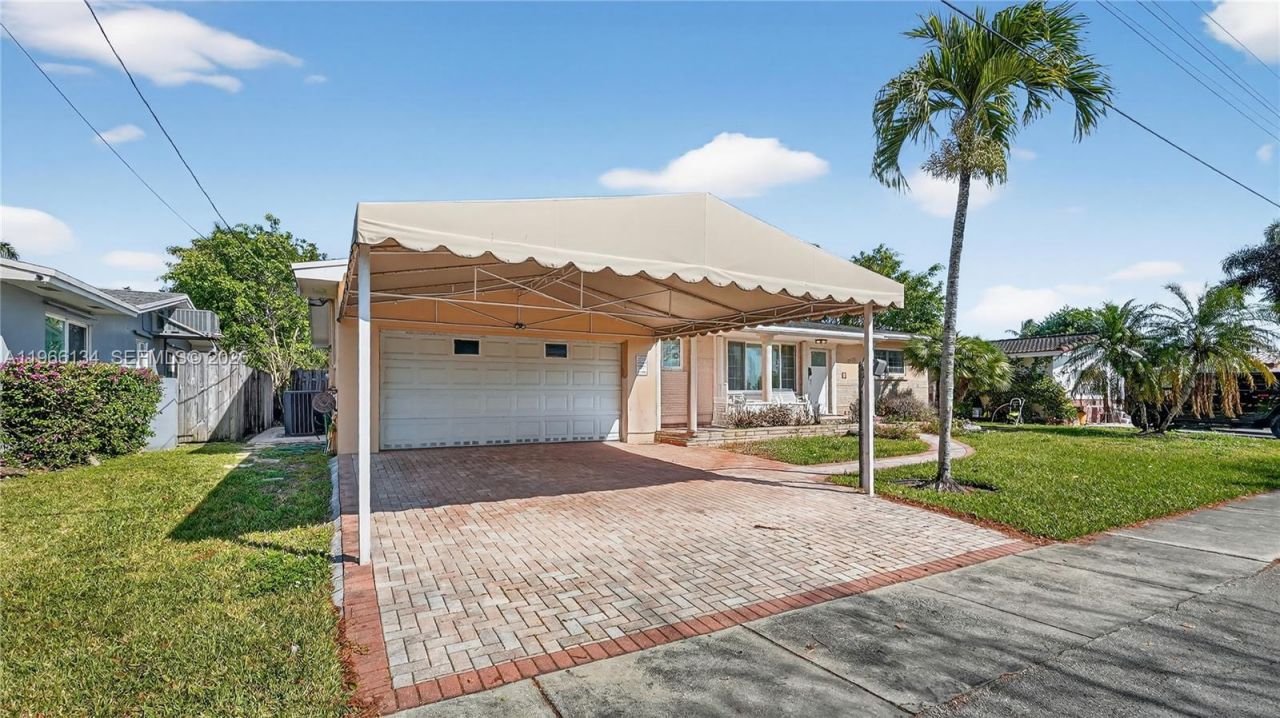 2831 Arthur St , Hollywood, FL 33020 Photo