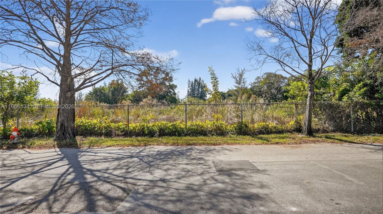 2831 Arthur St , Hollywood, FL 33020 Photo