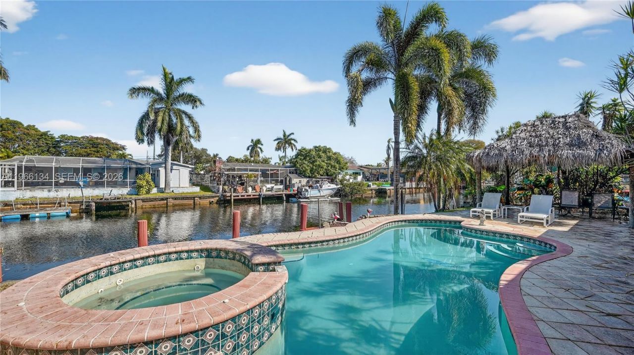 2831 Arthur St , Hollywood, FL 33020 Photo