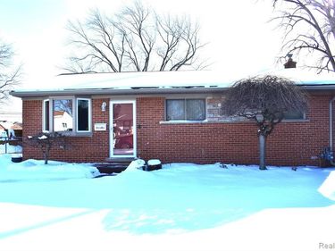 31181 Block Street, Garden City, MI 48135