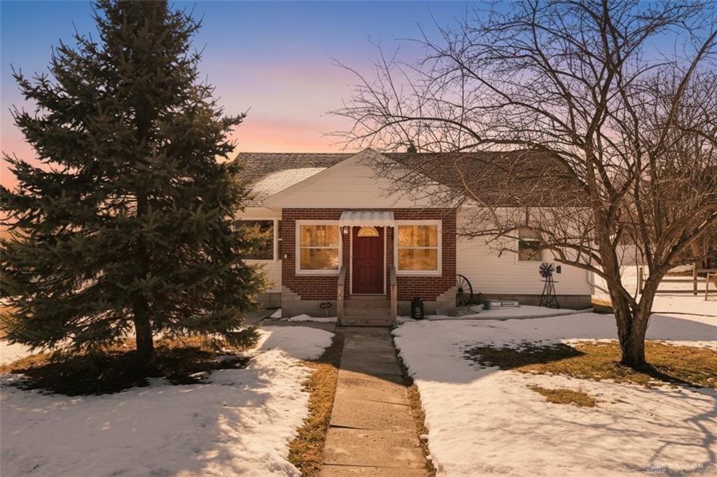 256 Florence Avenue, Wilmington, OH 45177 Main Photo