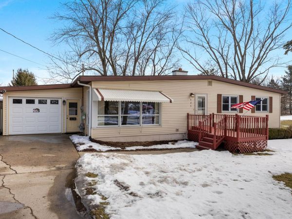 425 S Division Street, Carson City, MI 48811