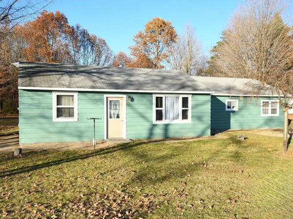 25248 Front Street, Mattawan, MI 49071