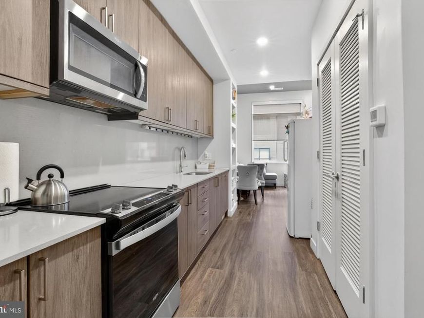 525 N 41st Street, Unit 208, Philadelphia, PA 19104 Main Photo