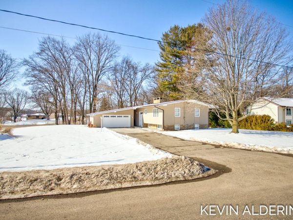 4525 135th Avenue, Hamilton, MI 49419