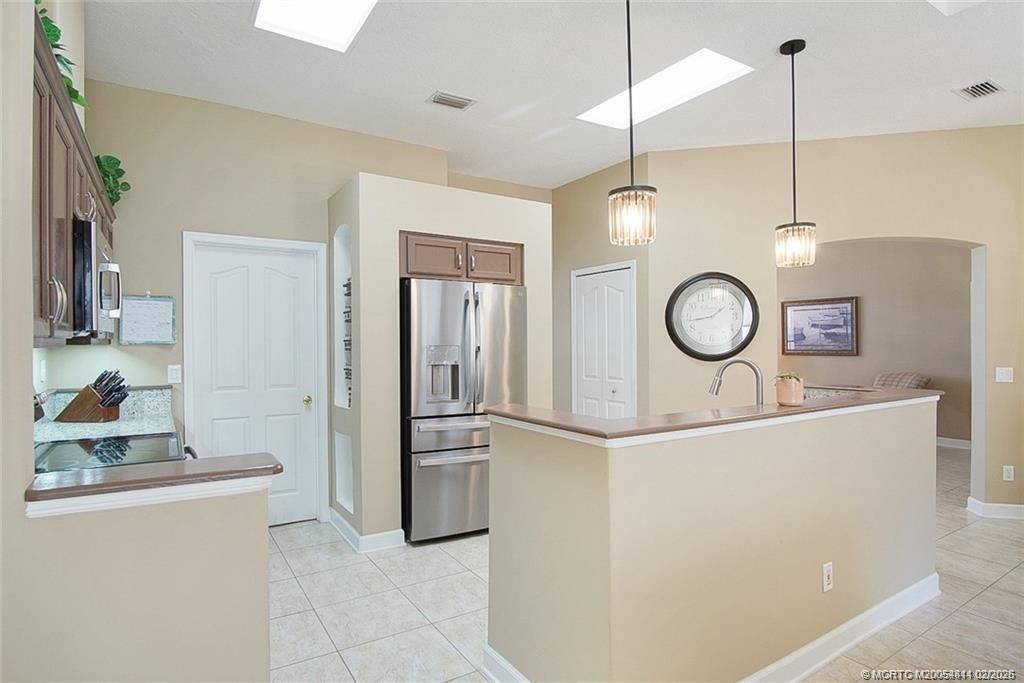 2097 SE Dranson Circle, Port Saint Lucie, FL 34952 Photo