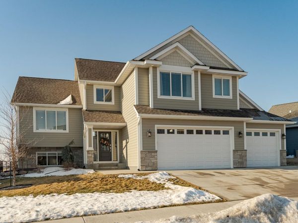6385 Summit Pine Road NW, Rochester, MN 55901