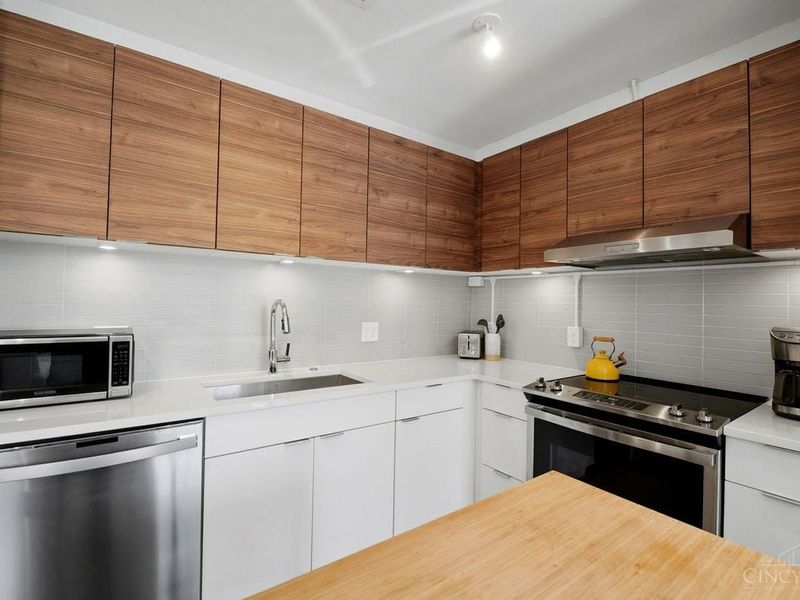 33 E Court Street, Unit 403, Cincinnati, OH 45202 Photo 32