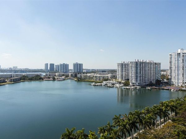 2851 NE 183rd St, Unit 1512E, Aventura, FL 33160