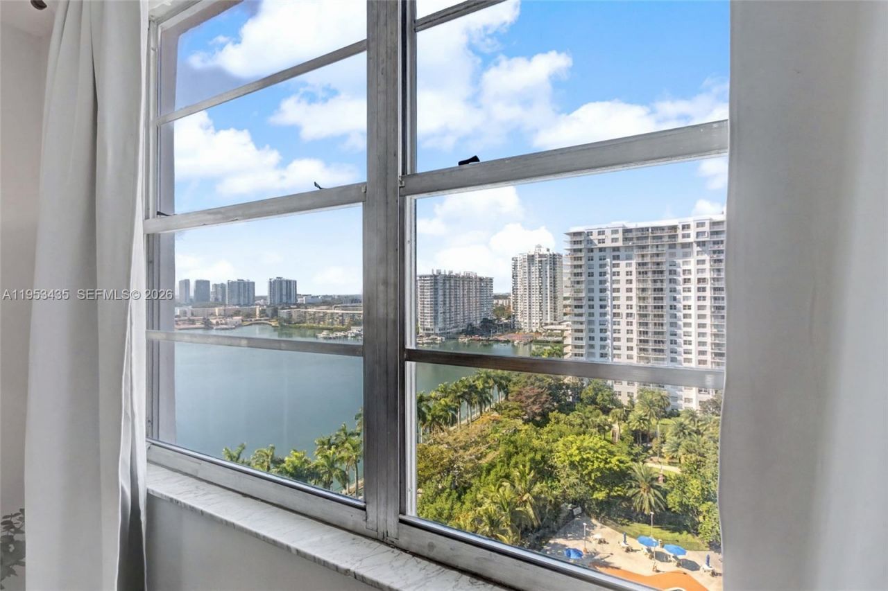 2851 NE 183rd St, Unit 1512E, Aventura, FL 33160 Photo