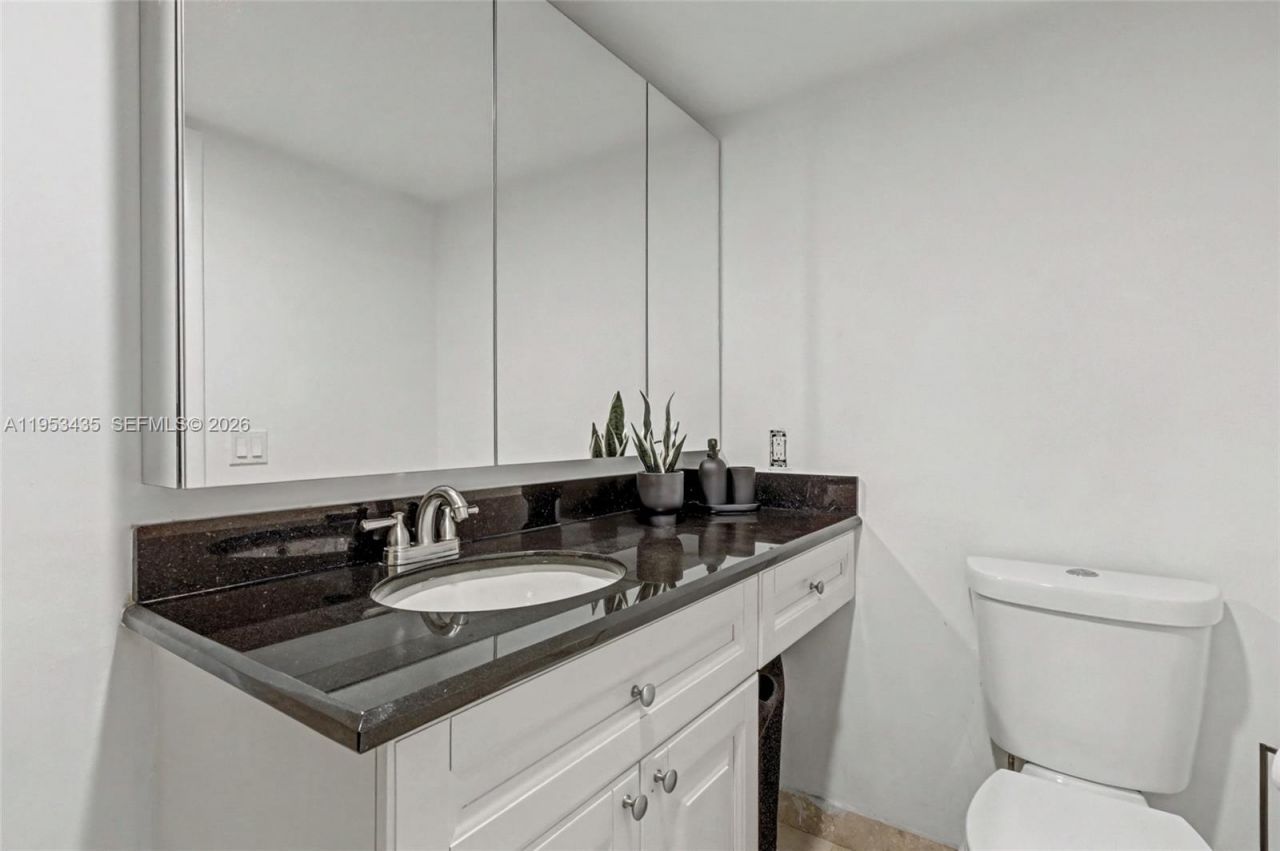 2851 NE 183rd St, Unit 1512E, Aventura, FL 33160 Photo