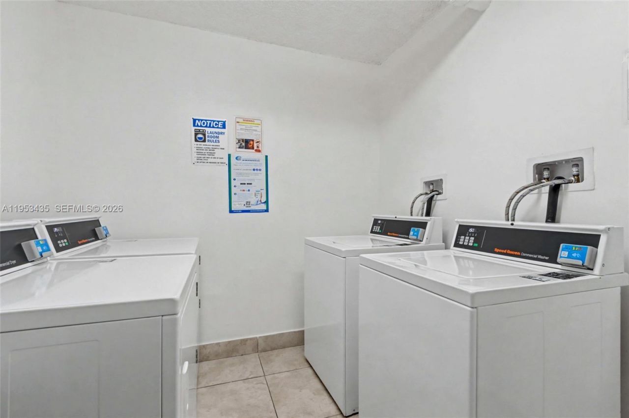 2851 NE 183rd St, Unit 1512E, Aventura, FL 33160 Photo