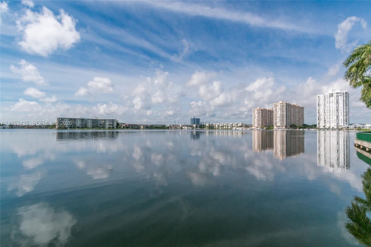 2851 NE 183rd St, Unit 1512E, Aventura, FL 33160 Photo