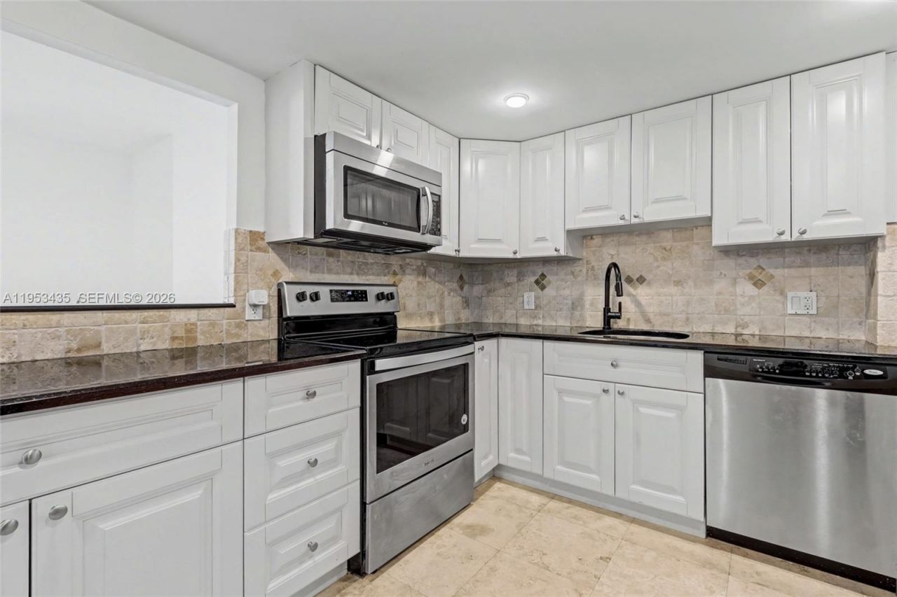 2851 NE 183rd St, Unit 1512E, Aventura, FL 33160 Photo