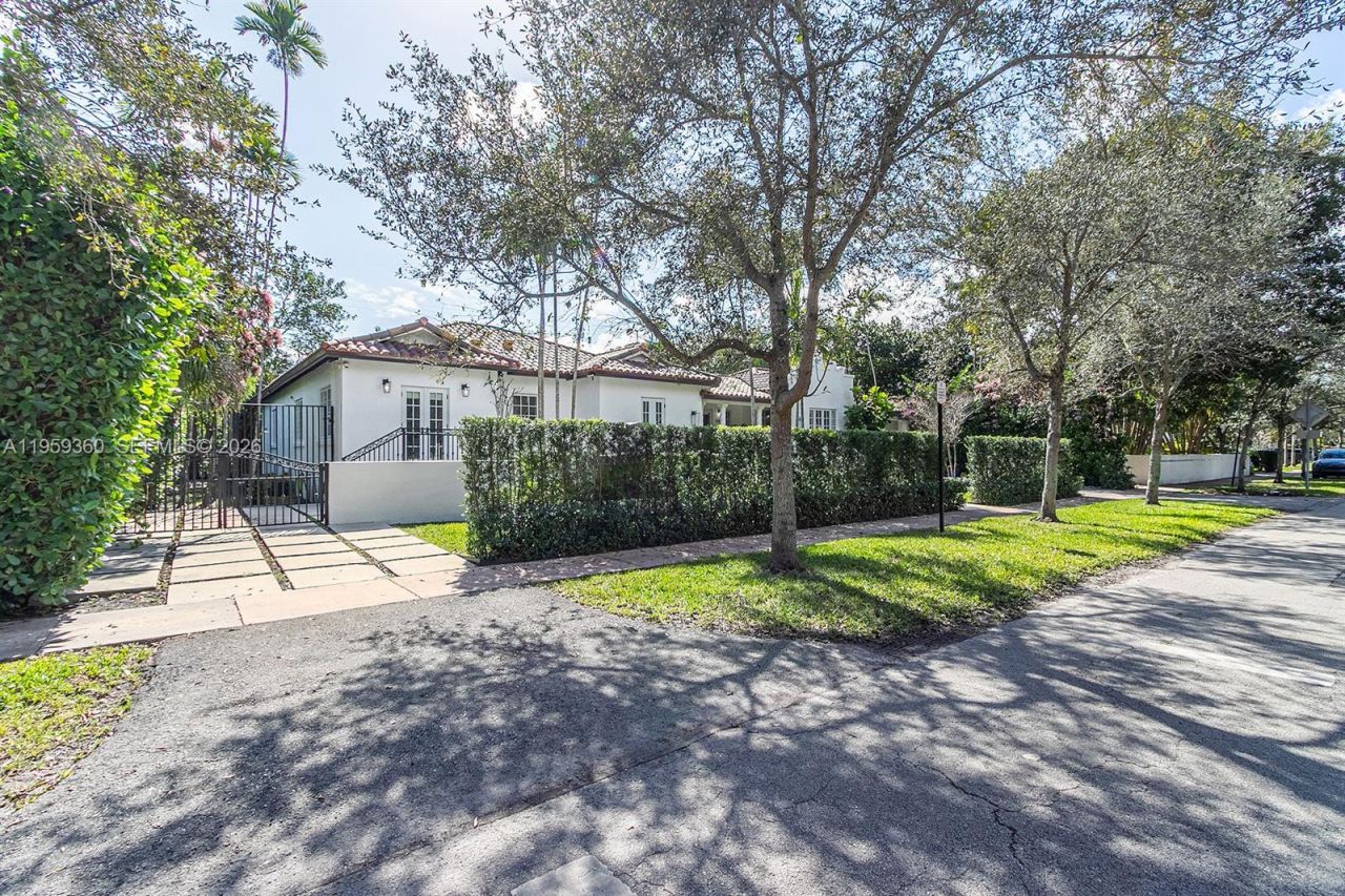 428 Giralda Ave, Coral Gables, FL 33134 Photo