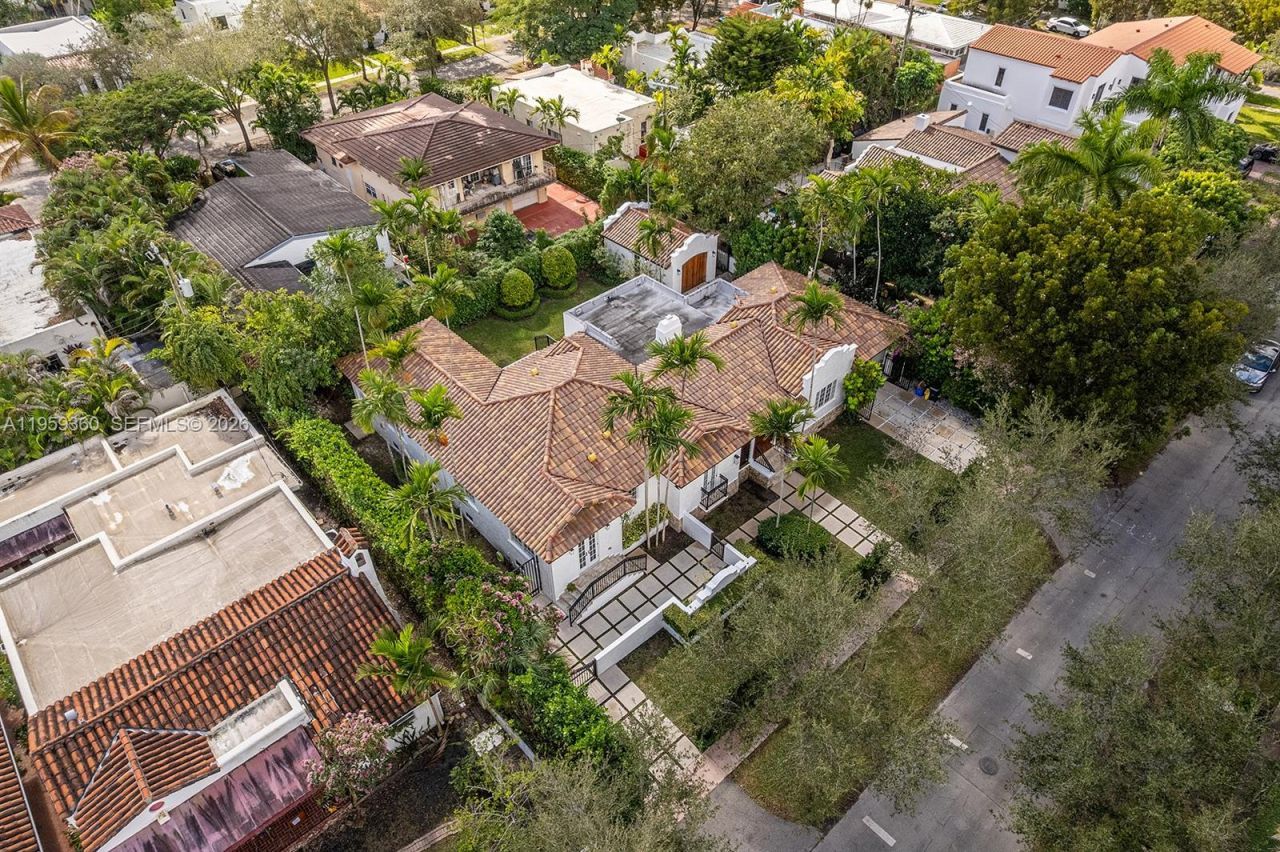 428 Giralda Ave, Coral Gables, FL 33134 Photo