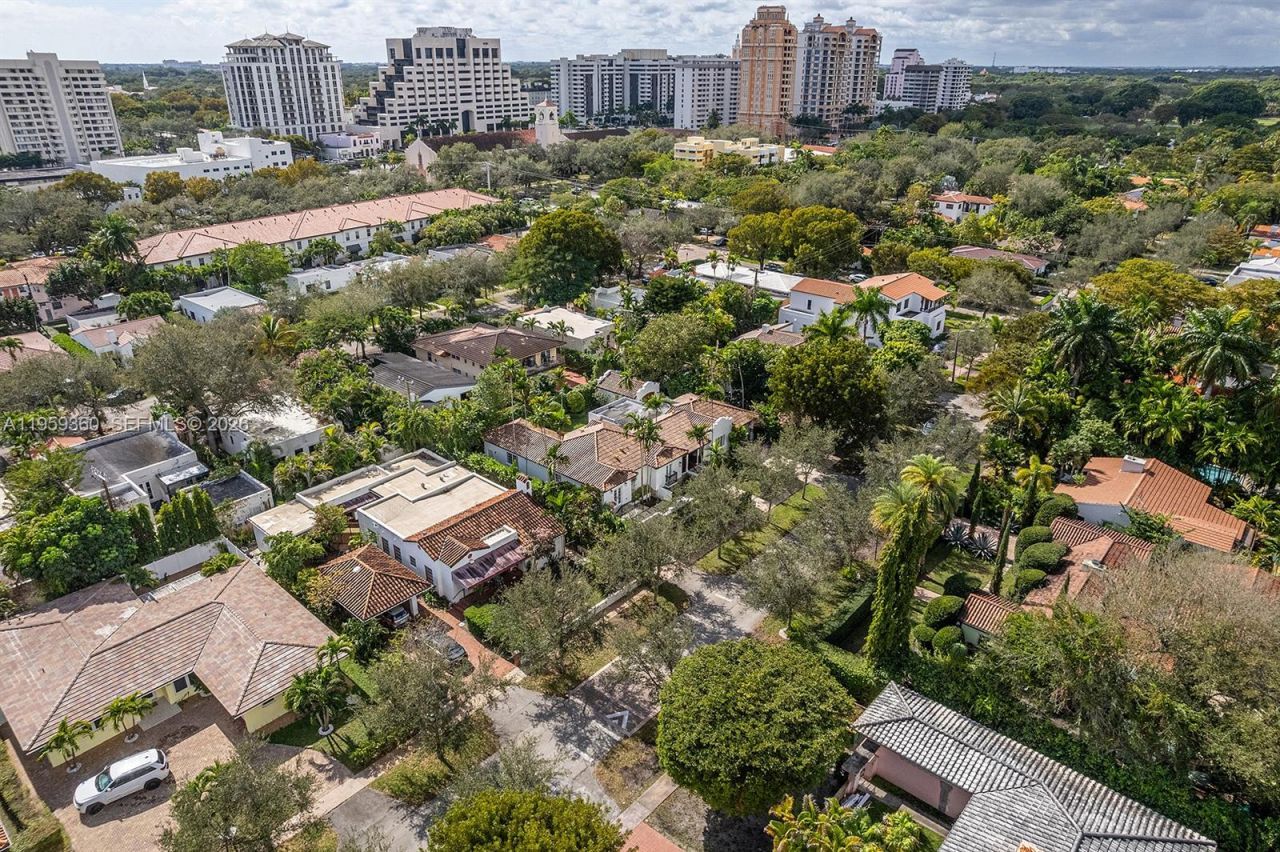 428 Giralda Ave, Coral Gables, FL 33134 Photo