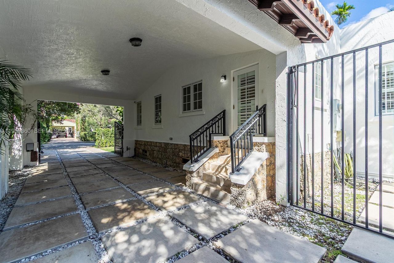 428 Giralda Ave, Coral Gables, FL 33134 Photo