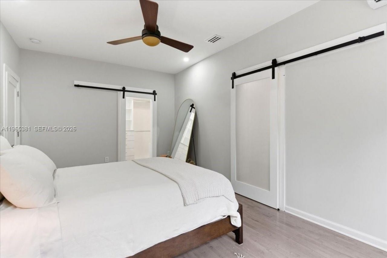 1737 SW 10th St, Miami, FL 33135 Photo