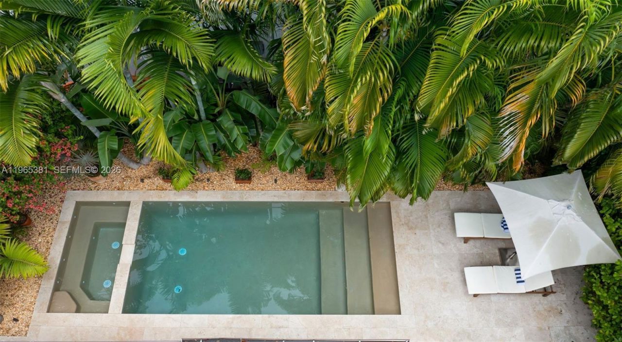 1737 SW 10th St, Miami, FL 33135 Photo