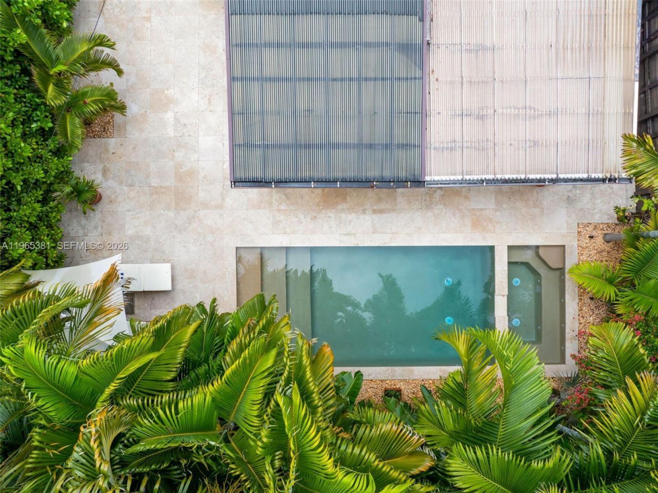 1737 SW 10th St , Miami, FL 33135 Photo